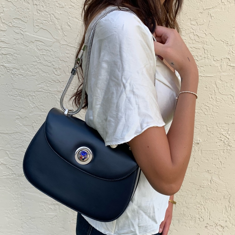 (41) GUCCI 60s RARE Tiger Bag
